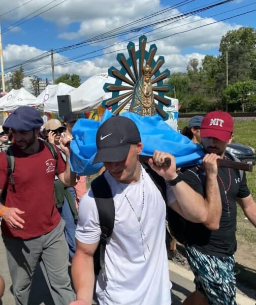 las parroquías de tigre participaron de la peregrinación a luján