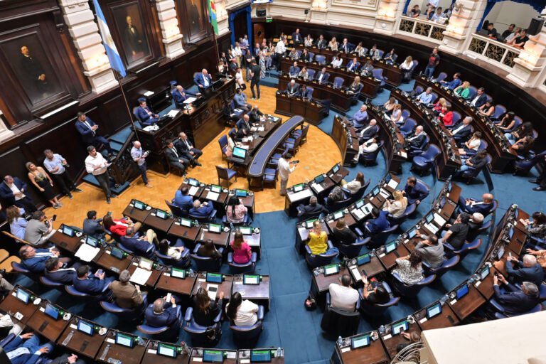 el bloque unión por la patria le pidió a la oposición acompañar el endeudamiento de kicillof