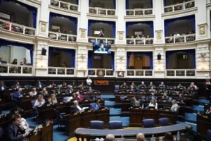 la legislatura bonaerense aprobó la ley de presupuesto y la ley fiscal impositiva 2026
