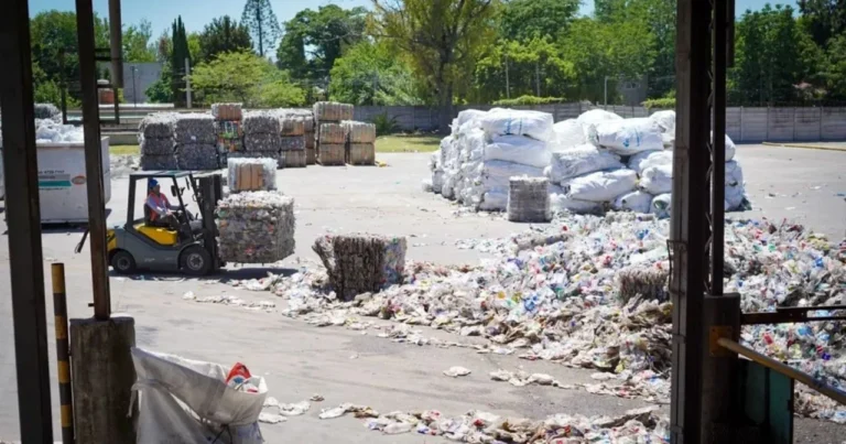 ecopek cerrará su planta de reciclaje en general pacheco