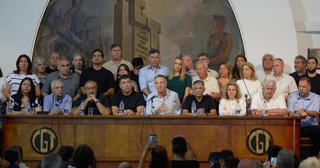 la cgt confirmó un paro general de 24hs para este jueves contra la reforma laboral de milei